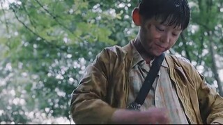 The little boy accidentally saved a giant Pangu snake, but he didn't expect it to save his life at t
