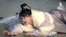 The acting in the behind-the-scenes footage is even better than the feature film! Yang Zi really act