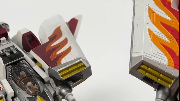 "Z's Model Sharing" This is our complete wings - Ultraman Mebius GUYS Strike Phoenix (3-in-1 Limited