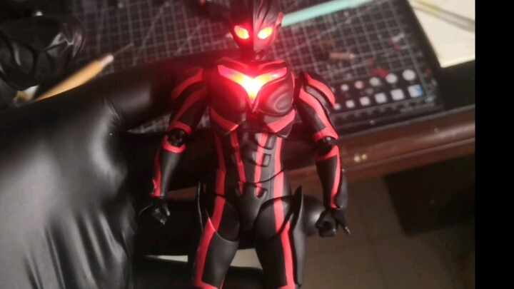 Self-modified Dark Zagi shf (Cero's body) Zero paid too much to become Dark Zagi.