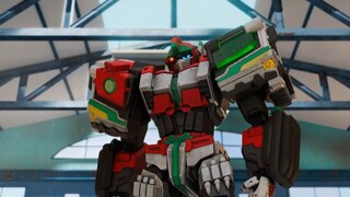 Metal Cardbot S1 EP4 - The Black Ambulance (English Dub)