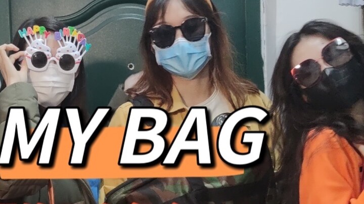 【MY BAG】มาดูกันว่านักศึกษาหูมีอะไรในกระเป๋าบ้าง｜เพลงที่ 2 เปิดในหอพัก｜เห็นมันแม่ตกใจมาก (มีแคทวอล์คด