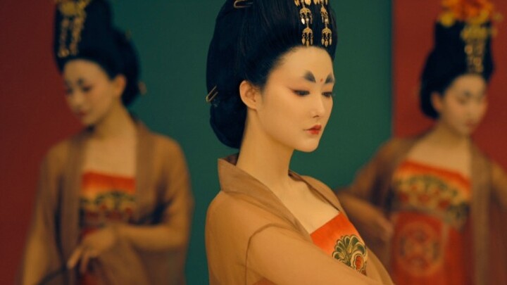 Tác phẩm "Lady with Flowers in Her Hair" của Trương Hưng đã giành giải thưởng Hoa sen lần thứ 13 cho
