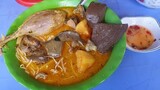 Tô bún cà ri gà, vịt nguyên đùi cực ngon giá bình dân vỉa hè Sài Gòn