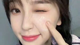 Thử thách nhìn chằm chằm của Yu Shuxin