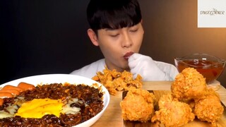 Ăn và cảm nhận mì tương đen phomai, xúc xích, thịt gà chiên #anngon