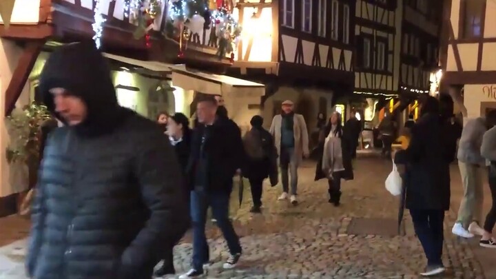 [White Album 2] TwinkleSnow sounded on the Strasbourg Square on Christmas Eve