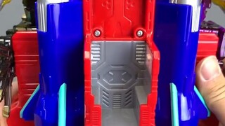 To give the Crystal Warrior a home, I bought a Crystal Space Capsule
