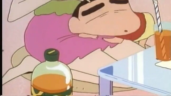 Shin-chan spends the night at Mr. Yoshinaga's house for the first time!