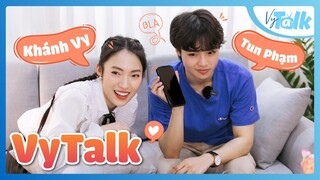 Vy hỏi Tun đáp: Chuyện kinh doanh, thu nhập TikTok & loạt bí mật trong điện thoại| VyTalk Ep.14