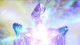 Transisi bentuk Ultraman Heisei sangat halus, dan Tiga bahkan lebih halus lagi! Ultraman Tiga
