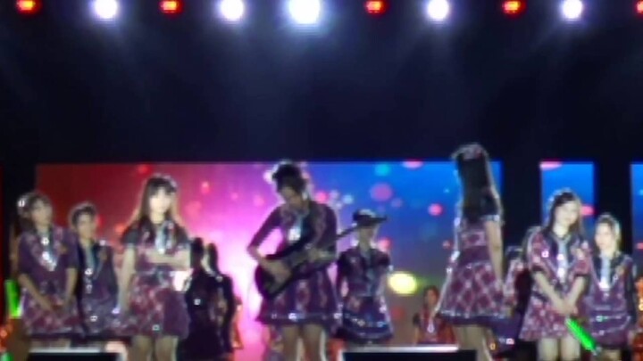 First Rabbit piano vers - JKT48 @ Wayahe Suroboyo, Rek!!