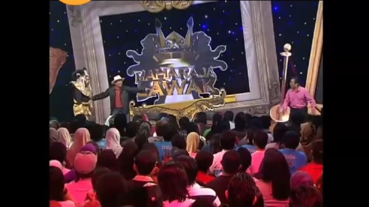 PERSEMBAHAN MAHARAJA LAWAK MEGA JAMBU