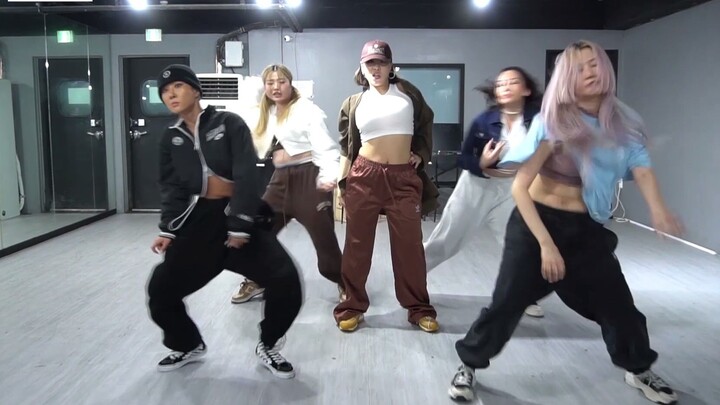 What if Jessi changed to GABEE to dance 'Zoom'? -LACHICA Choreography Video
