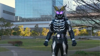 Lihat transformasi wujud lengkap Kamen Rider Fifteen