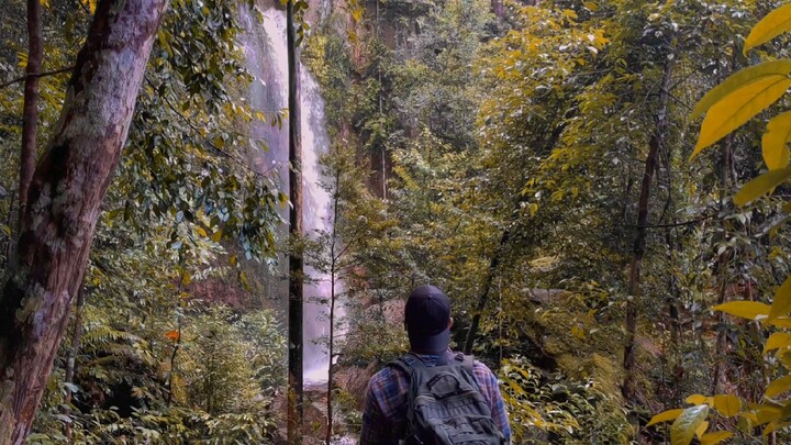 petualangan menuju air terjun tersembunyi di pulau bangka