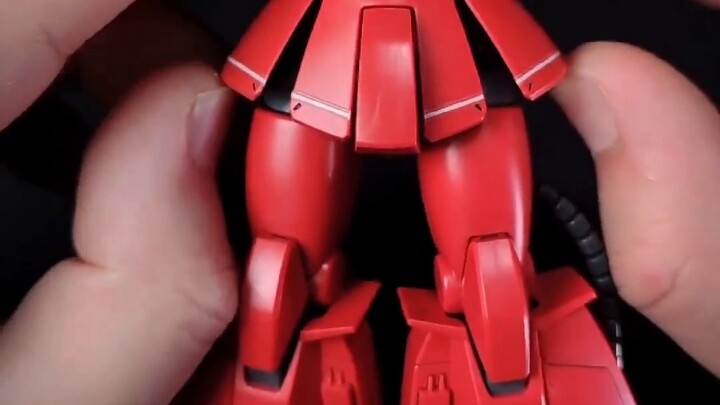 Bandai HG True Red Lightning High Mobility Zaku, the appearance is really cool, but the mobility is 