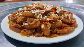 THỊT HEO RỪNG XÀO SẢ ỚT món ngon tuyệt vời trong dịp Tết| Sautéed pork with chilli and lemongrass