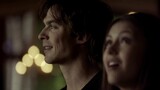 Pertemuan kedua Damon dan Elena yang sebenarnya - The Vampire Diaries, Damon baik dan buruk tapi aku
