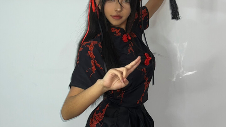 Yellow and black skin jia Chinese girl