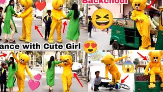 ตุ๊กตาหมี เต้นกับสาวน่ารัก 😍💕🤩 Backchodi ตลกๆ 🤣