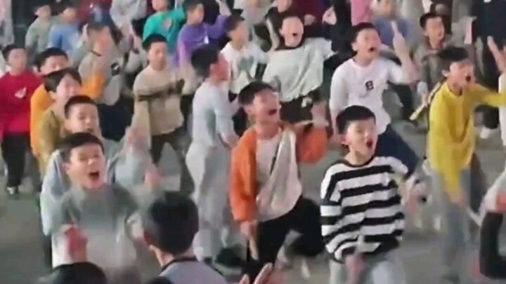 Tarian Yingge dari Chaoshan, Guangdong, begitu hebatnya sehingga anak-anak lucu berusia beberapa tah