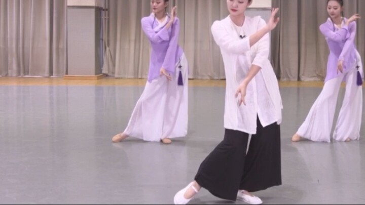 [Han and Tang Dynasty Classical Dance] "Chinese Han and Tang Dynasty Qiyun Fitness Dance" The first 