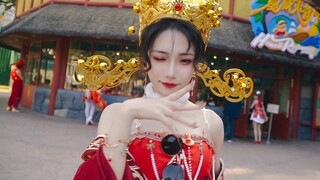 被美女财神包围了，今年一定发财！