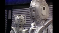Cybermen action in: 'Attack of the Cybermen' (1985)