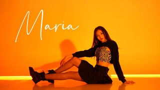《Maria》绝美性感短裙翻跳，就是太费膝盖了
