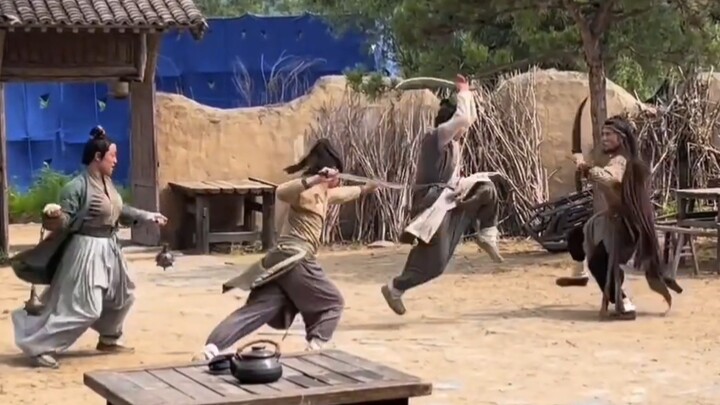Who would have thought that the one who took up the banner of martial arts was the Zhao Clan, a come