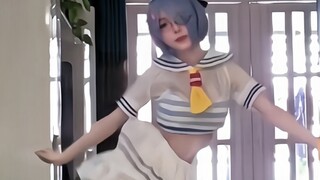 "Rem Toca Toca Magical Dance Cover" diambil pada hari pertama pengangguran dan dalam semangat yang b