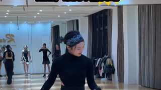 她们说想看宝儿姐姐跳牛仔舞