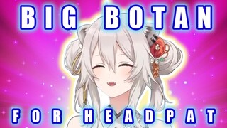Botan Becomes Bigger For Easier Headpats 【Hololive English Sub】