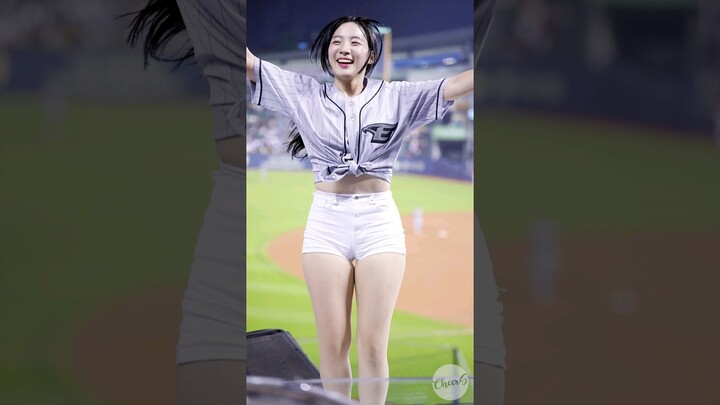 꿀벅지 빛나는 질풍가도 하지원 치어리더 Ha Jiwon Cheerleader