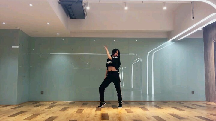 Dance Cover (G)I-DLE--"LATATA" (Posisi Soo-jin)