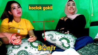 Tante Uli dan Tante Ida lucu banget || prank hipnotis koclok