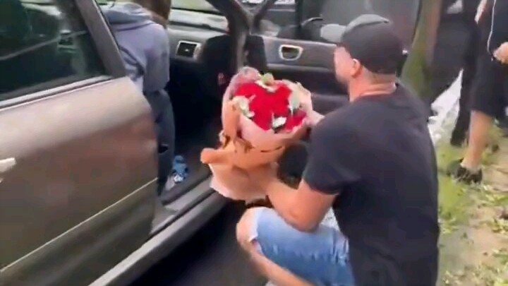 假扮劫匪求婚！这是哪个点子王想出来的求婚方式😂