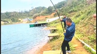 "Ikan Sebesar Ini Bikin Joran Putus?! Nggak Disangka