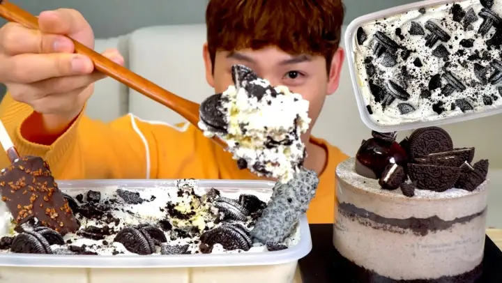 ASMR 투썸 아이스박스 파티팩과 모어댄쿠키앤크림 케이크 먹방~!! Oreo Cream Cake With Oreo Bax Cakes MuKBang~!!