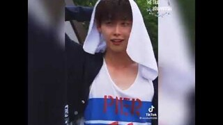 LEE JONG SUK