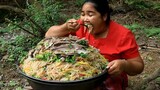 Amazing Cooking fish Mix with noodle and salad recipe for food By village & Cooking life