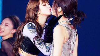 【KPOP】Jennie and Lisa officially announced to be a couple, you know?