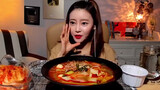 [Makanan] Dorothy Makan Sup Mala Dicocol Dalam Tahini