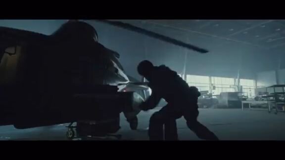 Jason Statham vs Scott Adkins