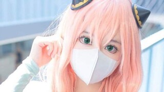 [cosplay] sao nó cứ sai sai, mà nhớ đeo kính vào cảnh báo rồi nha bị gì ko chịu đâu.