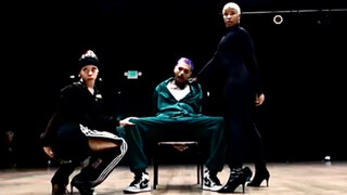 Lễ trao giải AMAs 2022 đã hủy các buổi biểu diễn! Chris Brown nhảy để kỷ niệm 40 năm ra mắt album Th