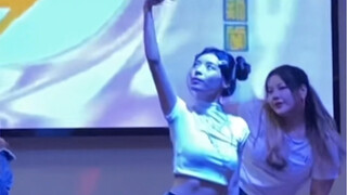 [Fake straight shot] Female college students unprofessionally dance to hype boy + antifragile! !