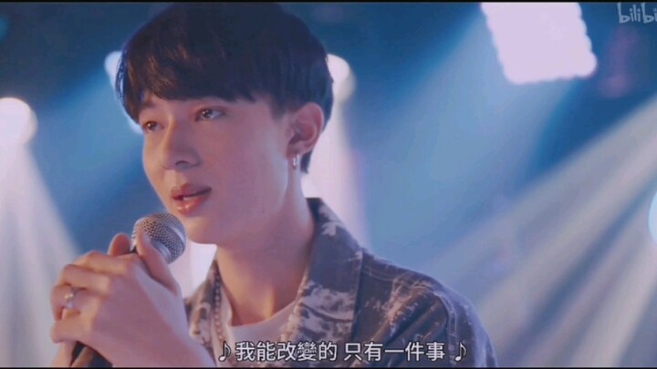 【甜心派】中弟弟唱的《how you feel》好听中透着悲伤，哥哥听了是不是也不是滋味了，后面一定要虐虐哥哥。