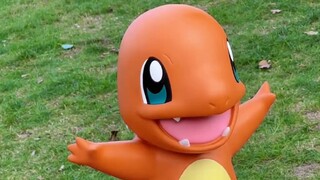 Pokémon siêu lớn và siêu được phục hồi chỉ có giá ba chữ số? Pokémon Pikachu/Charmander quy mô lớn (